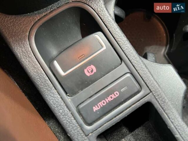 Білий Фольксваген Тігуан, об'ємом двигуна 2 л та пробігом 52 тис. км за 15700 $, фото 20 на Automoto.ua