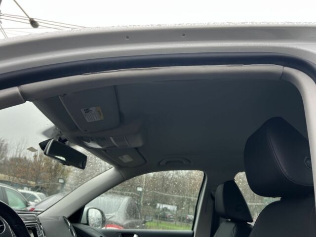 Белый Фольксваген Тигуан, объемом двигателя 0 л и пробегом 132 тыс. км за 12999 $, фото 17 на Automoto.ua