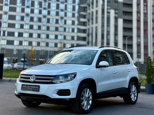 Білий Фольксваген Тігуан, об'ємом двигуна 2 л та пробігом 137 тис. км за 13800 $, фото 8 на Automoto.ua
