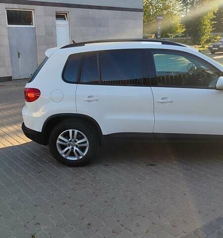 Белый Фольксваген Тигуан, объемом двигателя 1.98 л и пробегом 268 тыс. км за 13300 $, фото 11 на Automoto.ua