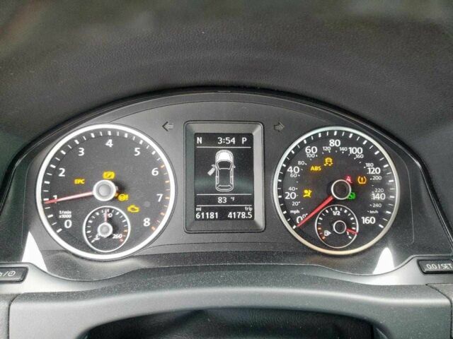 Білий Фольксваген Тігуан, об'ємом двигуна 0 л та пробігом 61 тис. км за 2000 $, фото 9 на Automoto.ua