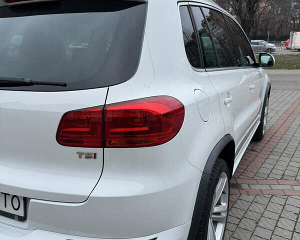 Белый Фольксваген Тигуан, объемом двигателя 1.98 л и пробегом 168 тыс. км за 12900 $, фото 11 на Automoto.ua