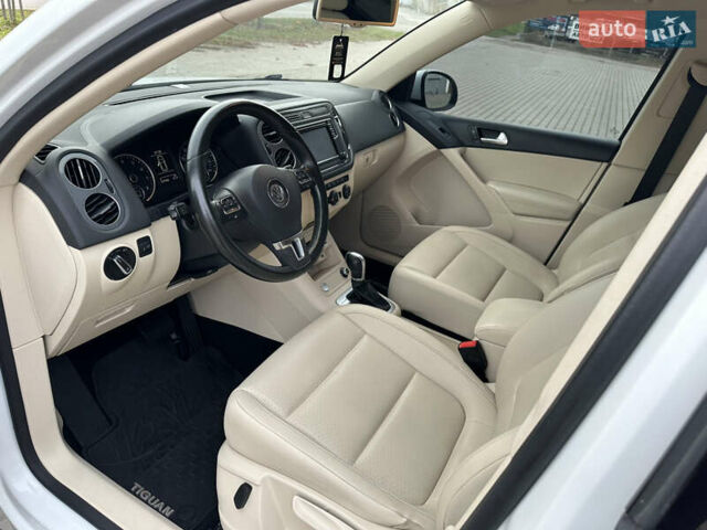 Білий Фольксваген Тігуан, об'ємом двигуна 1.98 л та пробігом 137 тис. км за 13999 $, фото 5 на Automoto.ua