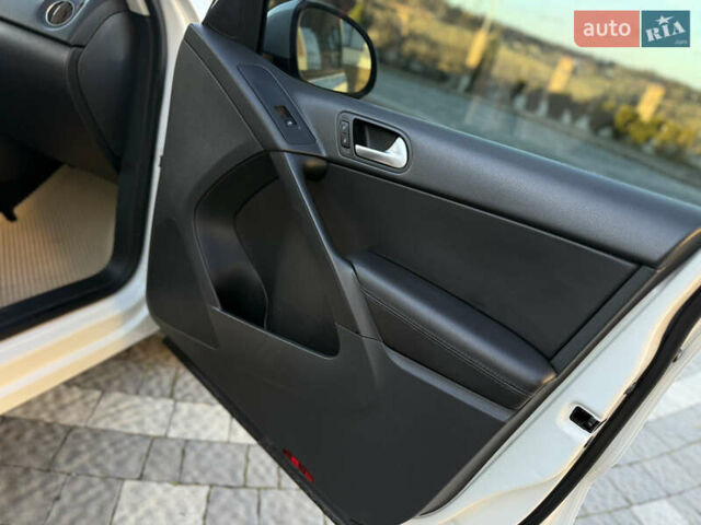 Белый Фольксваген Тигуан, объемом двигателя 1.98 л и пробегом 118 тыс. км за 11750 $, фото 57 на Automoto.ua