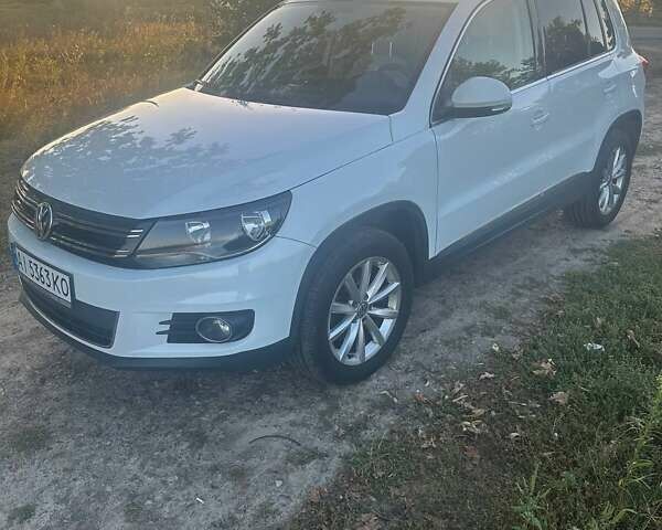 Білий Фольксваген Тігуан, об'ємом двигуна 1.98 л та пробігом 82 тис. км за 17000 $, фото 10 на Automoto.ua