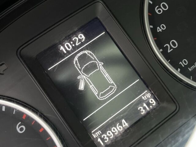 Білий Фольксваген Тігуан, об'ємом двигуна 2 л та пробігом 140 тис. км за 12200 $, фото 6 на Automoto.ua