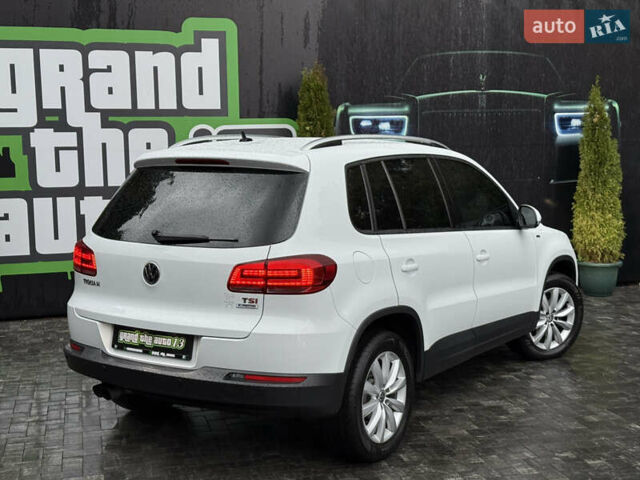 Білий Фольксваген Тігуан, об'ємом двигуна 1.4 л та пробігом 110 тис. км за 14000 $, фото 53 на Automoto.ua