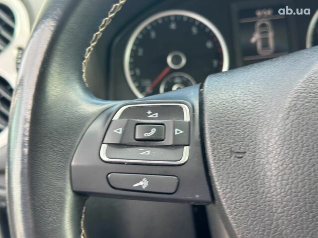 Белый Фольксваген Тигуан, объемом двигателя 2 л и пробегом 152 тыс. км за 15290 $, фото 18 на Automoto.ua