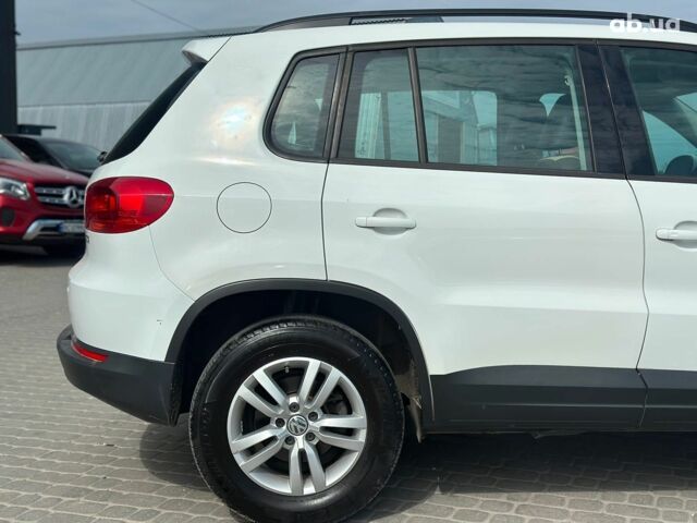 Белый Фольксваген Тигуан, объемом двигателя 2 л и пробегом 152 тыс. км за 15290 $, фото 8 на Automoto.ua