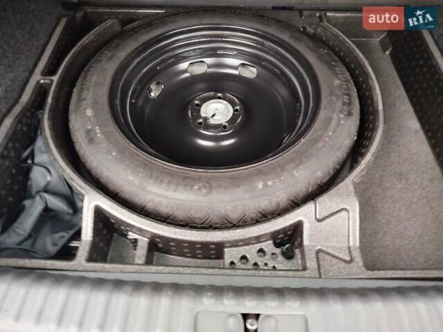 Белый Фольксваген Тигуан, объемом двигателя 2 л и пробегом 195 тыс. км за 13500 $, фото 20 на Automoto.ua