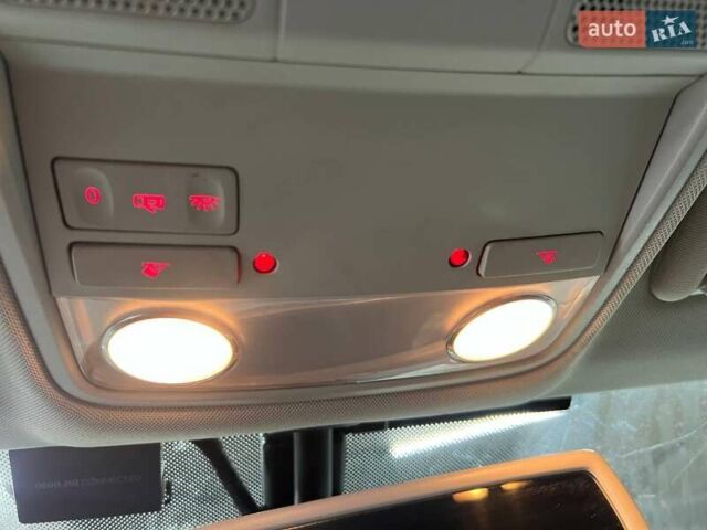 Білий Фольксваген Тігуан, об'ємом двигуна 2 л та пробігом 52 тис. км за 15700 $, фото 22 на Automoto.ua