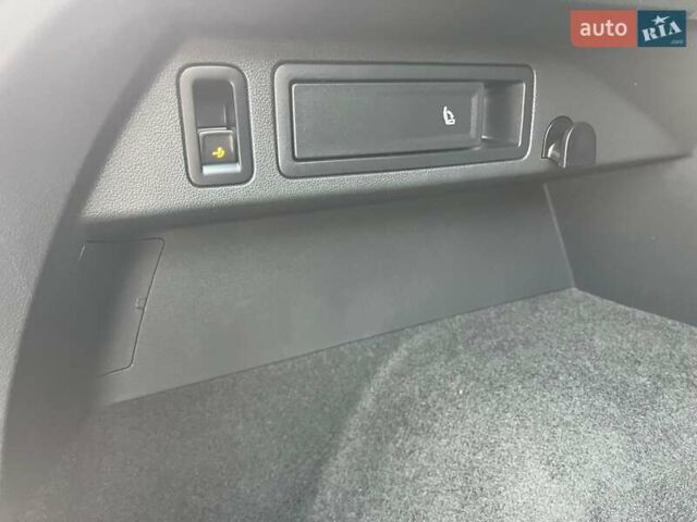 Белый Фольксваген Тигуан, объемом двигателя 2 л и пробегом 248 тыс. км за 22200 $, фото 26 на Automoto.ua