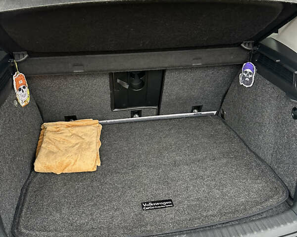 Білий Фольксваген Тігуан, об'ємом двигуна 1.98 л та пробігом 156 тис. км за 14000 $, фото 17 на Automoto.ua