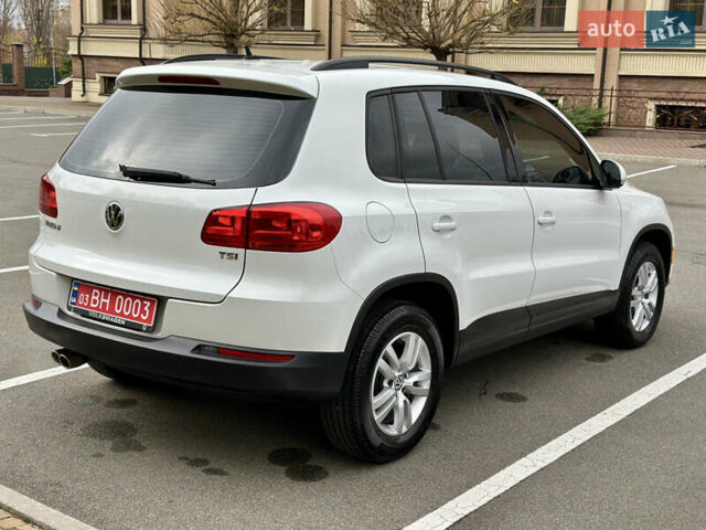 Белый Фольксваген Тигуан, объемом двигателя 2 л и пробегом 228 тыс. км за 12999 $, фото 7 на Automoto.ua