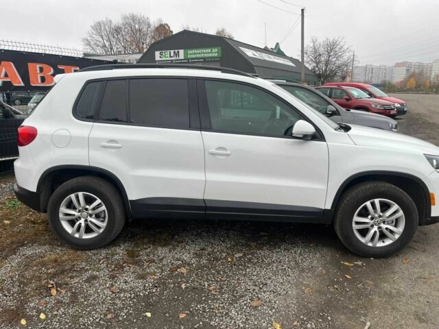 Белый Фольксваген Тигуан, объемом двигателя 2 л и пробегом 123 тыс. км за 13000 $, фото 1 на Automoto.ua