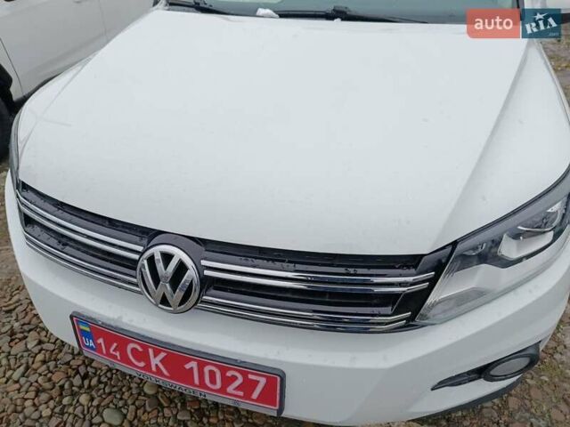 Білий Фольксваген Тігуан, об'ємом двигуна 2 л та пробігом 170 тис. км за 14100 $, фото 1 на Automoto.ua