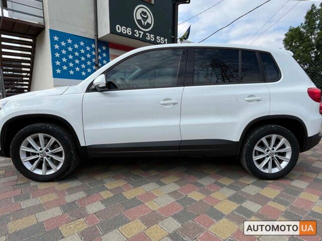 Белый Фольксваген Тигуан, объемом двигателя 2 л и пробегом 83 тыс. км за 14400 $, фото 3 на Automoto.ua
