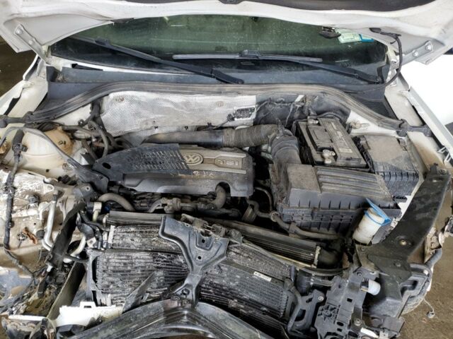 Білий Фольксваген Тігуан, об'ємом двигуна 2 л та пробігом 189 тис. км за 6400 $, фото 11 на Automoto.ua