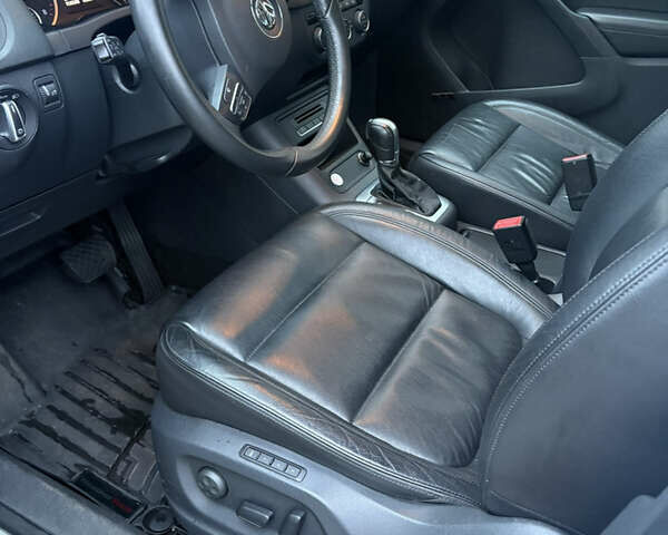 Білий Фольксваген Тігуан, об'ємом двигуна 1.98 л та пробігом 156 тис. км за 16300 $, фото 10 на Automoto.ua