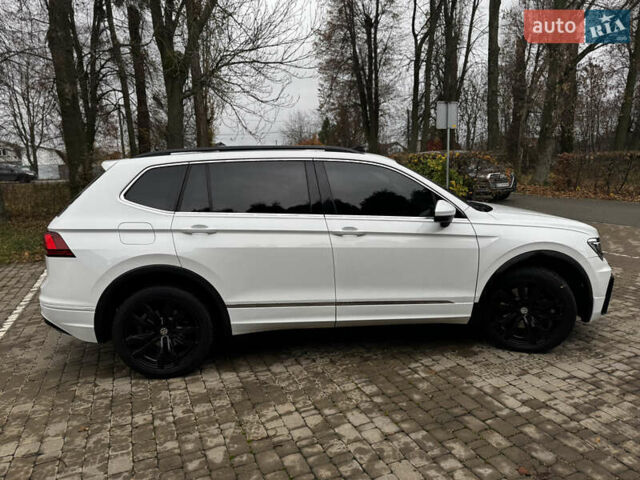 Белый Фольксваген Тигуан, объемом двигателя 2 л и пробегом 120 тыс. км за 22200 $, фото 8 на Automoto.ua