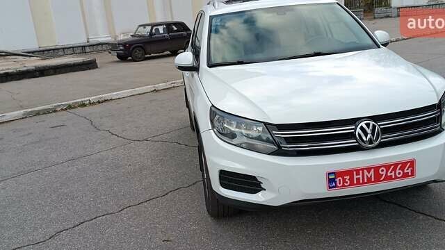 Белый Фольксваген Тигуан, объемом двигателя 2 л и пробегом 228 тыс. км за 13850 $, фото 27 на Automoto.ua