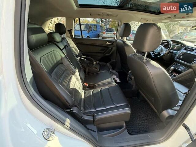 Білий Фольксваген Тігуан, об'ємом двигуна 1.98 л та пробігом 148 тис. км за 24000 $, фото 3 на Automoto.ua