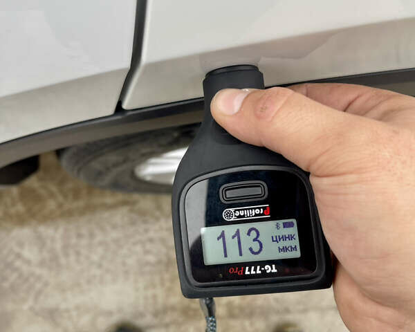 Белый Фольксваген Тигуан, объемом двигателя 2 л и пробегом 210 тыс. км за 23999 $, фото 87 на Automoto.ua