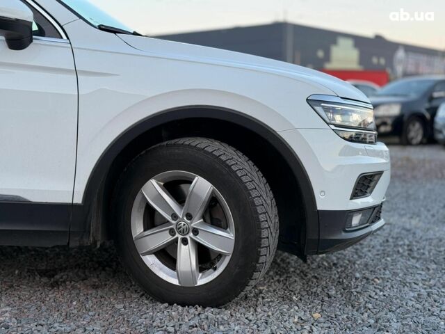 Белый Фольксваген Тигуан, объемом двигателя 2 л и пробегом 161 тыс. км за 24890 $, фото 11 на Automoto.ua