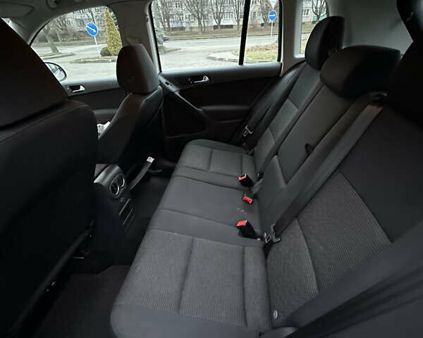 Белый Фольксваген Тигуан, объемом двигателя 1.98 л и пробегом 197 тыс. км за 11900 $, фото 18 на Automoto.ua