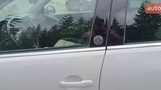 Белый Фольксваген Тигуан, объемом двигателя 2 л и пробегом 228 тыс. км за 13850 $, фото 8 на Automoto.ua