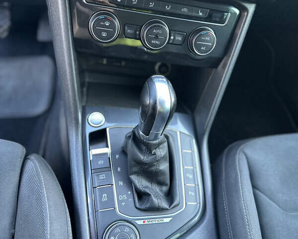 Білий Фольксваген Тігуан, об'ємом двигуна 1.97 л та пробігом 297 тис. км за 27000 $, фото 22 на Automoto.ua