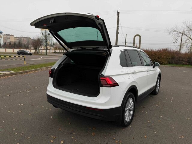 Белый Фольксваген Тигуан, объемом двигателя 2 л и пробегом 71 тыс. км за 25000 $, фото 10 на Automoto.ua