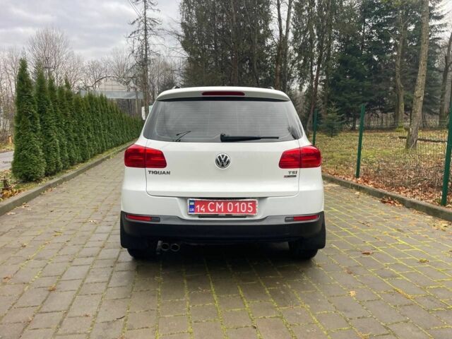 Білий Фольксваген Тігуан, об'ємом двигуна 2 л та пробігом 175 тис. км за 12550 $, фото 1 на Automoto.ua