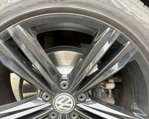 Белый Фольксваген Тигуан, объемом двигателя 1.97 л и пробегом 167 тыс. км за 28000 $, фото 11 на Automoto.ua