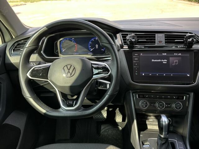 Білий Фольксваген Тігуан, об'ємом двигуна 2 л та пробігом 270 тис. км за 21500 $, фото 2 на Automoto.ua