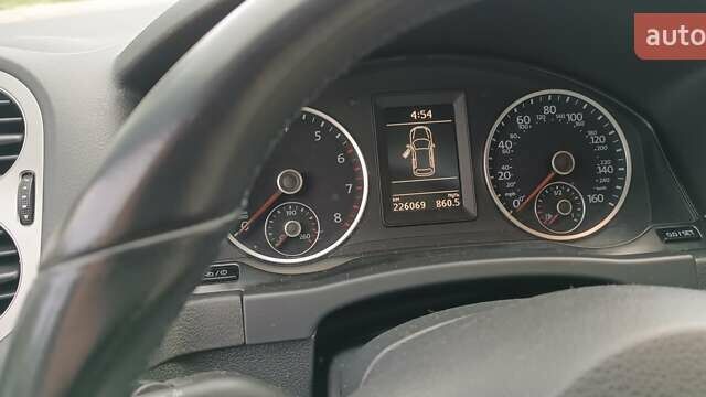 Белый Фольксваген Тигуан, объемом двигателя 2 л и пробегом 228 тыс. км за 13850 $, фото 36 на Automoto.ua