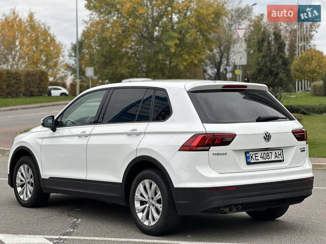 Білий Фольксваген Тігуан, об'ємом двигуна 2 л та пробігом 144 тис. км за 19500 $, фото 8 на Automoto.ua