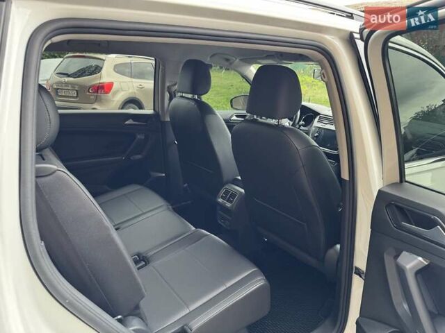 Білий Фольксваген Тігуан, об'ємом двигуна 1.98 л та пробігом 163 тис. км за 17799 $, фото 11 на Automoto.ua