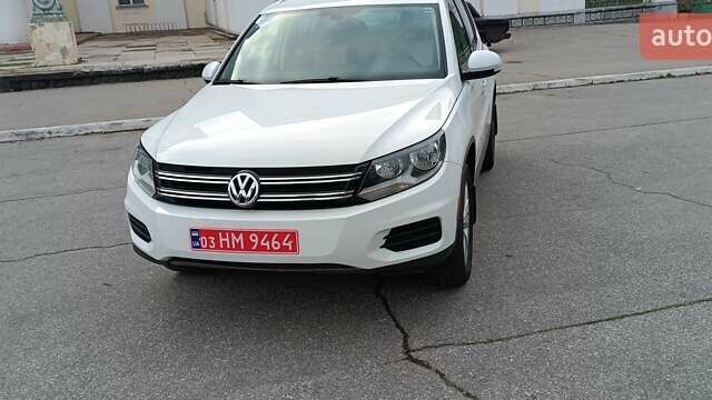Белый Фольксваген Тигуан, объемом двигателя 2 л и пробегом 228 тыс. км за 13850 $, фото 2 на Automoto.ua