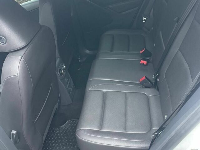 Білий Фольксваген Тігуан, об'ємом двигуна 2 л та пробігом 175 тис. км за 12550 $, фото 4 на Automoto.ua