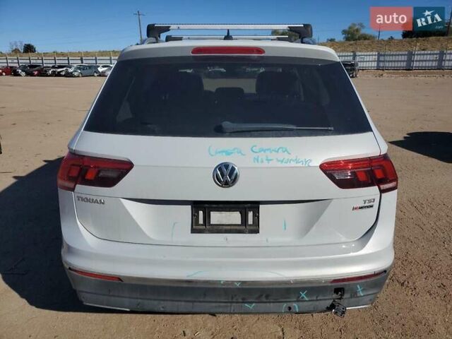 Білий Фольксваген Тігуан, об'ємом двигуна 1.98 л та пробігом 118 тис. км за 3900 $, фото 2 на Automoto.ua