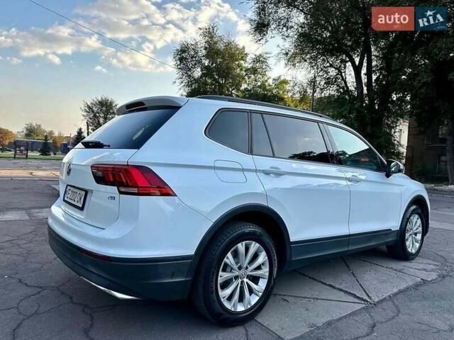 Белый Фольксваген Тигуан, объемом двигателя 1.98 л и пробегом 121 тыс. км за 21300 $, фото 3 на Automoto.ua