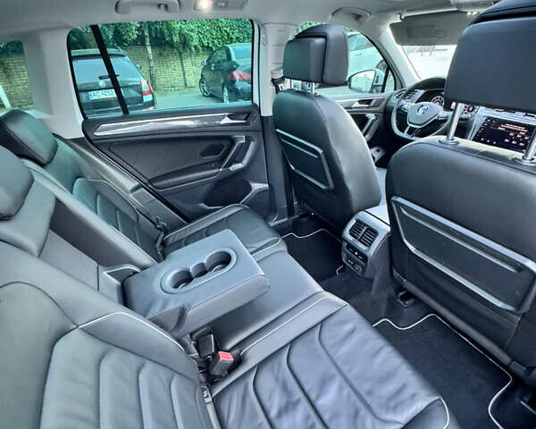 Білий Фольксваген Тігуан, об'ємом двигуна 1.98 л та пробігом 156 тис. км за 26500 $, фото 32 на Automoto.ua