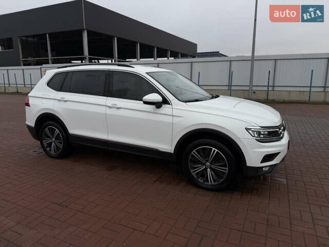 Білий Фольксваген Тігуан, об'ємом двигуна 1.98 л та пробігом 163 тис. км за 17500 $, фото 57 на Automoto.ua