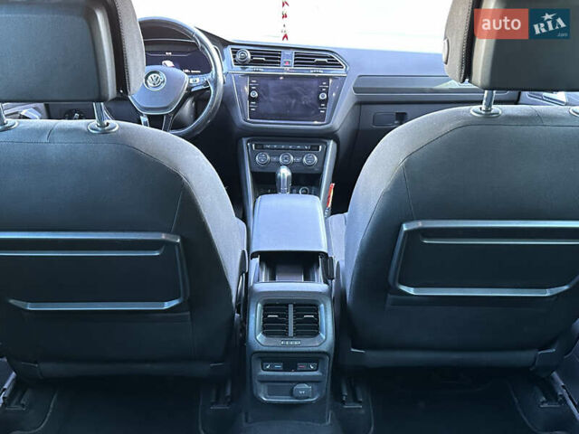 Білий Фольксваген Тігуан, об'ємом двигуна 1.97 л та пробігом 297 тис. км за 27000 $, фото 19 на Automoto.ua