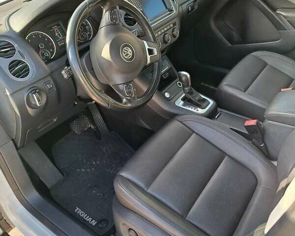 Белый Фольксваген Тигуан, объемом двигателя 1.98 л и пробегом 200 тыс. км за 14600 $, фото 2 на Automoto.ua