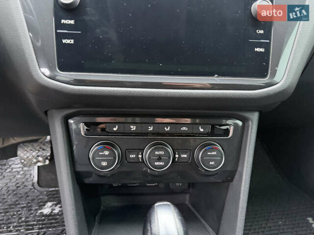 Білий Фольксваген Тігуан, об'ємом двигуна 1.98 л та пробігом 163 тис. км за 17500 $, фото 83 на Automoto.ua