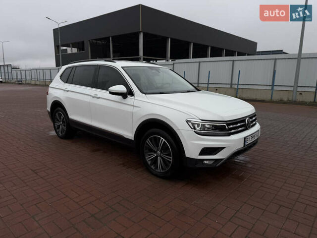 Білий Фольксваген Тігуан, об'ємом двигуна 1.98 л та пробігом 163 тис. км за 17500 $, фото 59 на Automoto.ua
