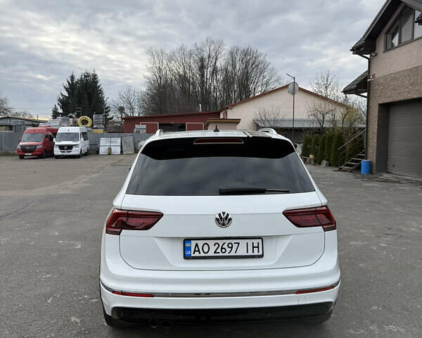 Белый Фольксваген Тигуан, объемом двигателя 1.97 л и пробегом 278 тыс. км за 25500 $, фото 21 на Automoto.ua