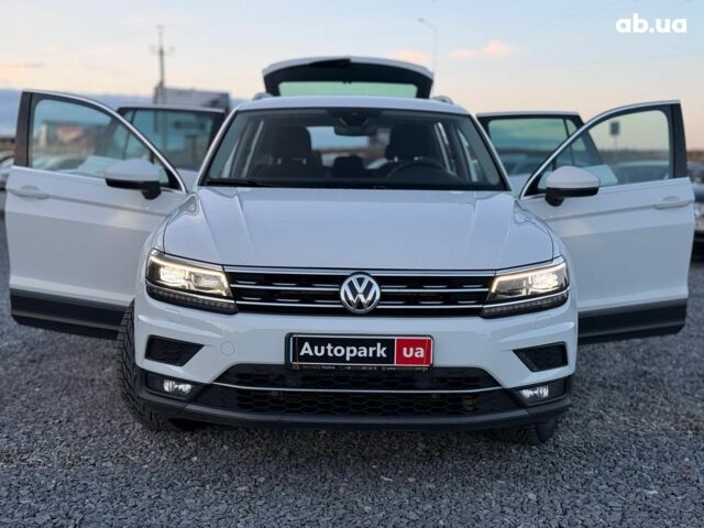Белый Фольксваген Тигуан, объемом двигателя 2 л и пробегом 161 тыс. км за 24890 $, фото 24 на Automoto.ua